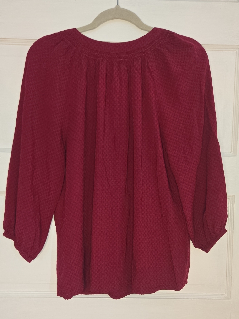 Crown & Ivy Textured V-Neck Blouse Burgundy Large_135 - Picture 2 of 9